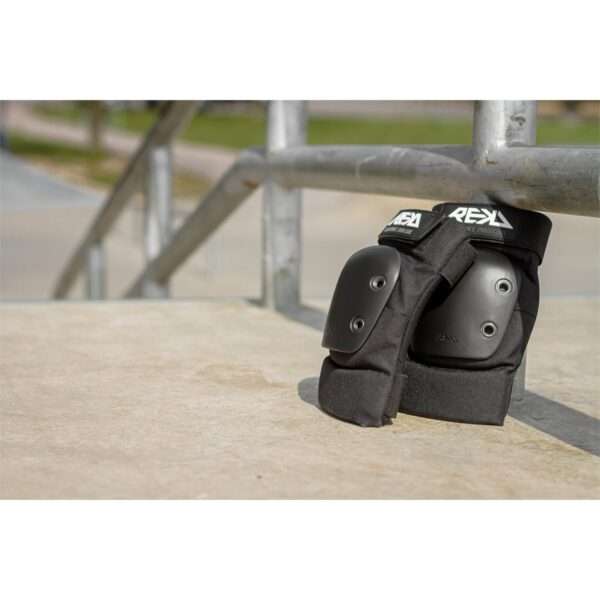 RKD630 REKD Ramp Elbow Pads Promo 05 REKD Ramp Elbow Pads